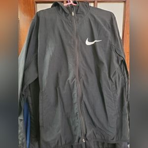Nike BasketBall Jacket Size L